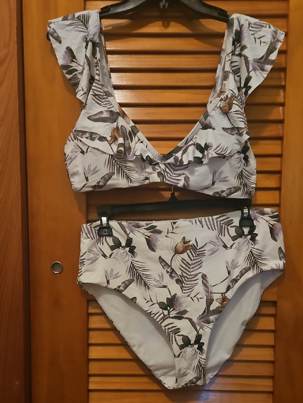 Gianni Bini White Floral High Waist Bikini Two-Piece Set